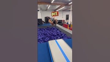 Would you learn a double front flip for a video game?!#parkour#indiegames #cyberpunk #jetsetradio