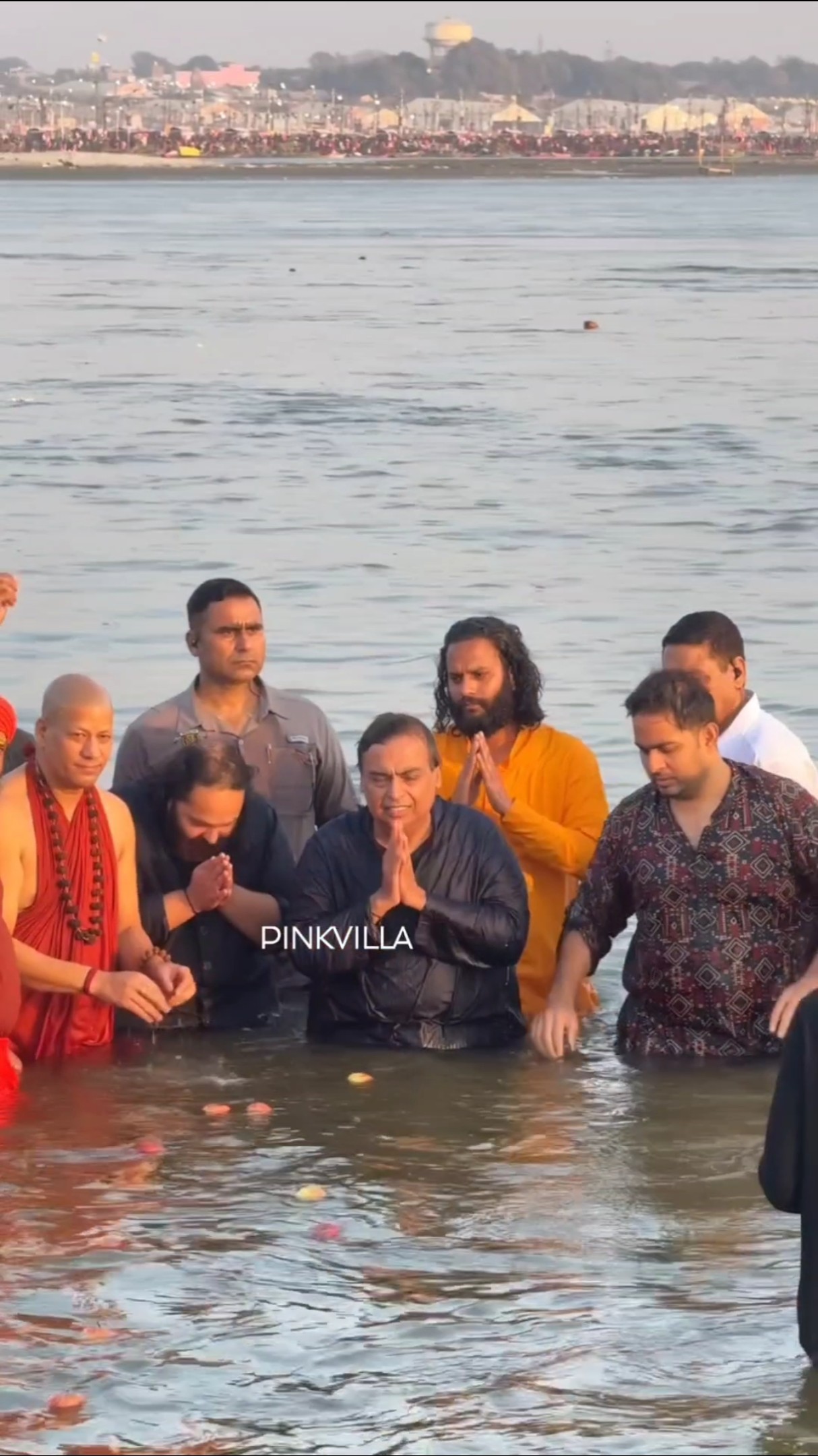 Ambani Family  At Mahakumbh | Mukesh, Anant-Radhika, Akash-Shloka | #shorts #mahakumbh2025 #ambani