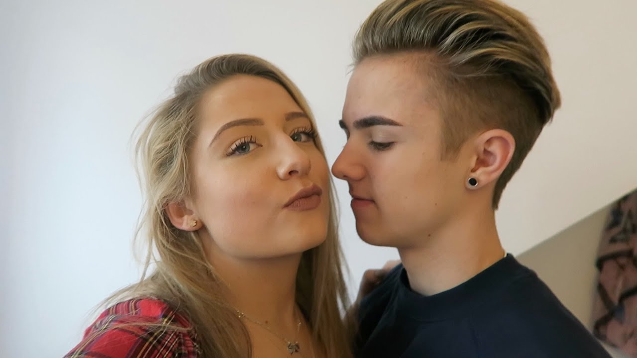 JAFFRONS FIRST KISS ON CAMERA! + HILARIOUS PRANK ON MUM!