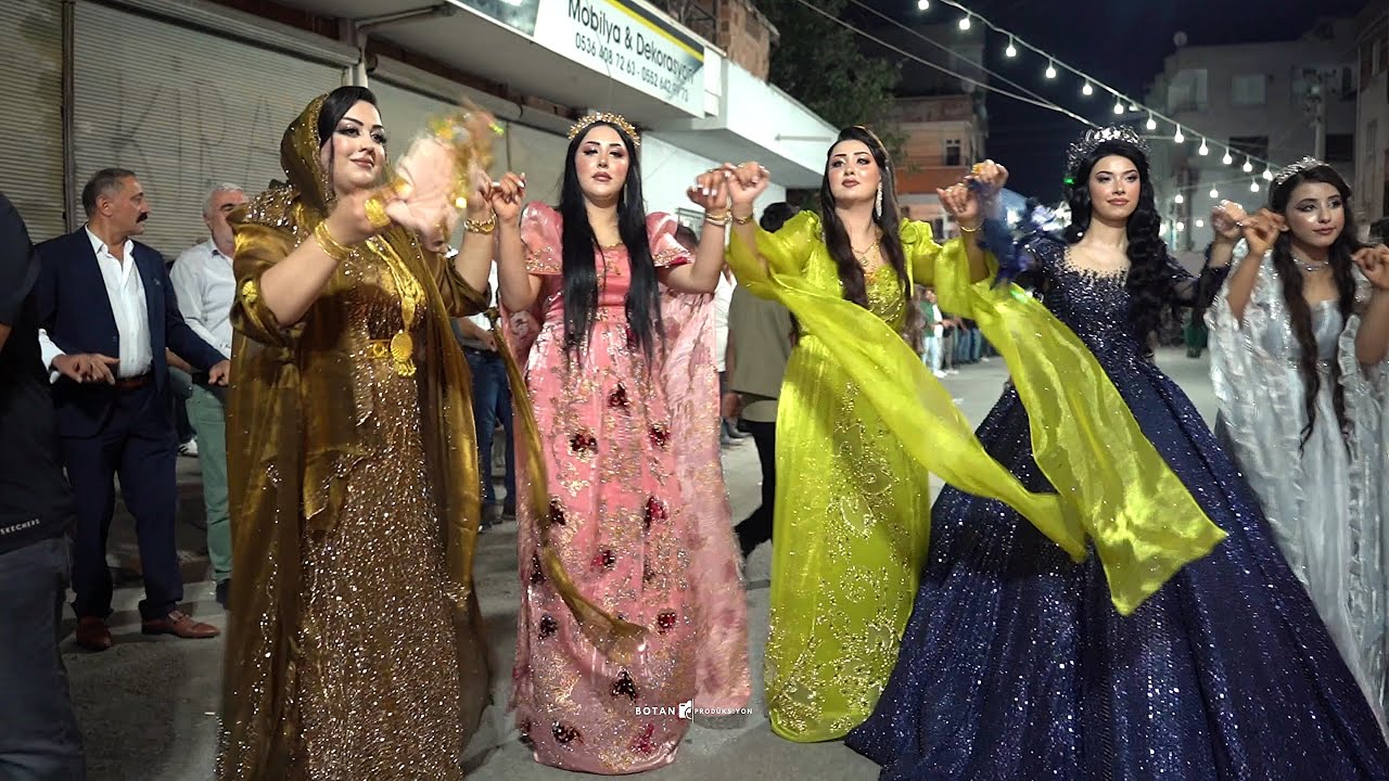 KOMA DENGE BOTAN - ABDULLAH  &  HAVİN  - ARAZ AİLESİNİN KINA GECESİ PART 1