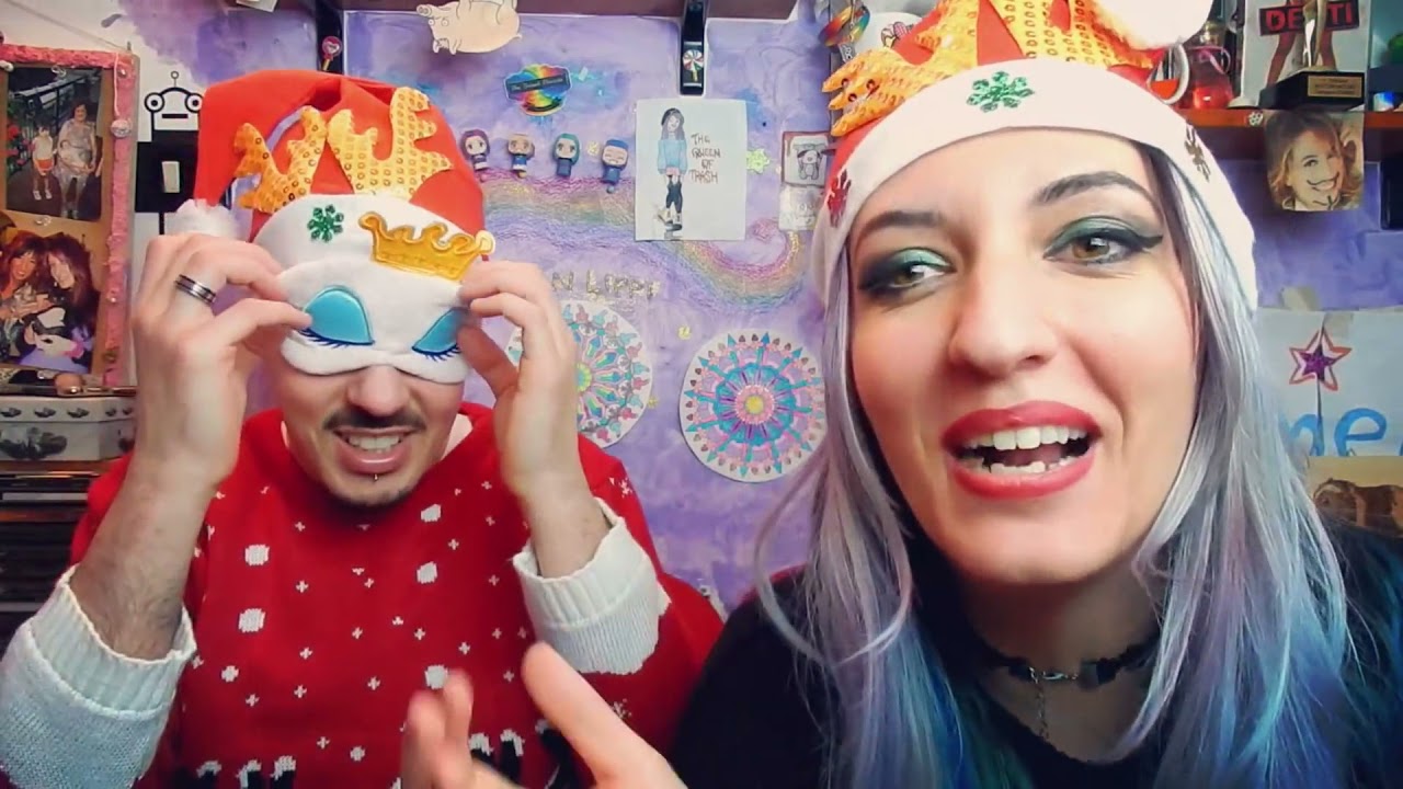 Natale 2017 - Dany apre i regali di Natale e viene come sempre trollato