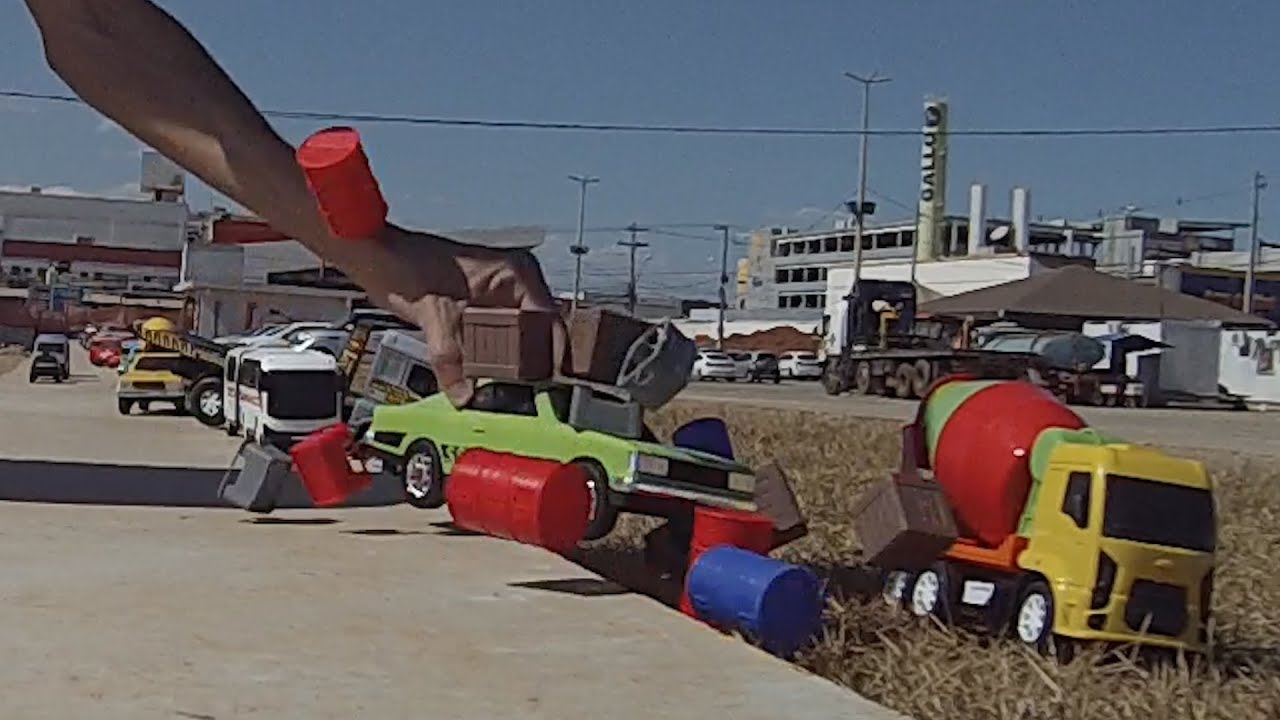 Carro Fugindo da Polícia , Acidentes , Alta Velocidade , Perseguição Policial