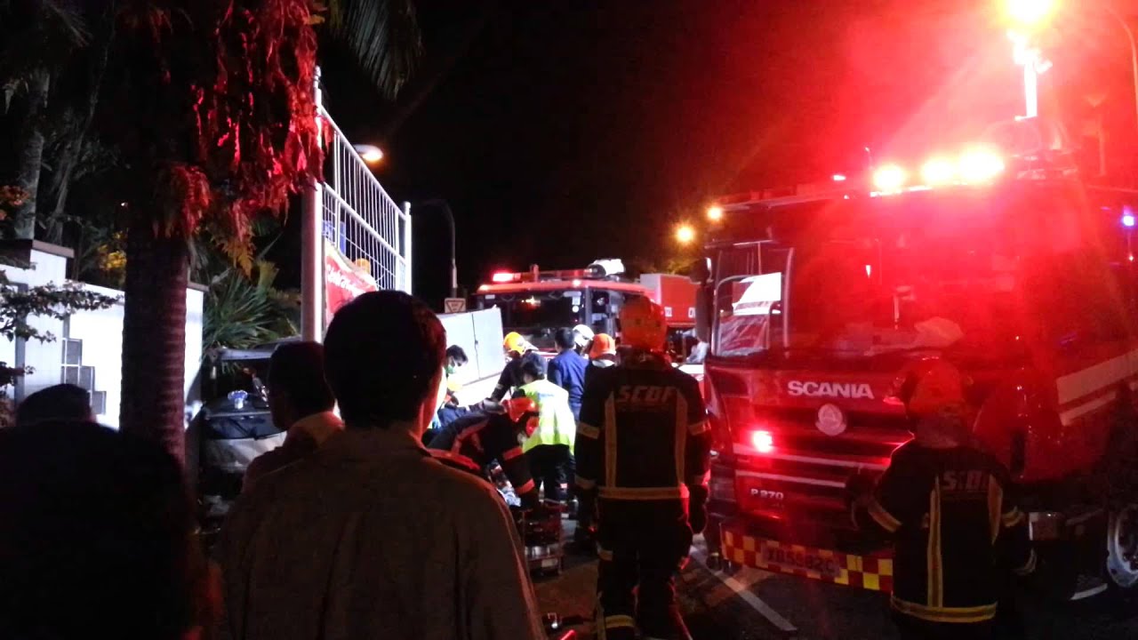 Scdf Personnel Extracting The Driver From Lorry Youtube