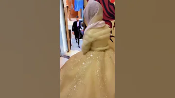 شوفو العروس شون تستقبل العريس عيوني كلبي 