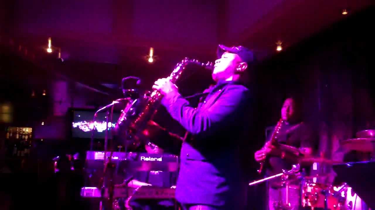 Ver Marcus Anderson- I Can't Help It (Smooth Jazz Family) en YouTube