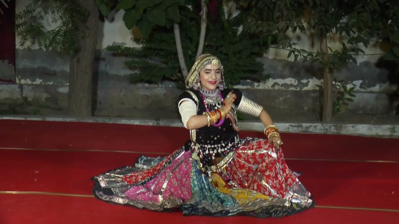 Padmaavat Song  Ghoomar Dance By Mansi Panwar Shreya GhoshalSwaroop Khan