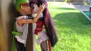 monster high stop motion and photoshoot(Cleo thinks Deuce will be hers forever! But Deuce has been a player and was caught kissing all the other ghouls at monster high! This is our first stop motion!, 2011-05-01T15:15:42.000Z)