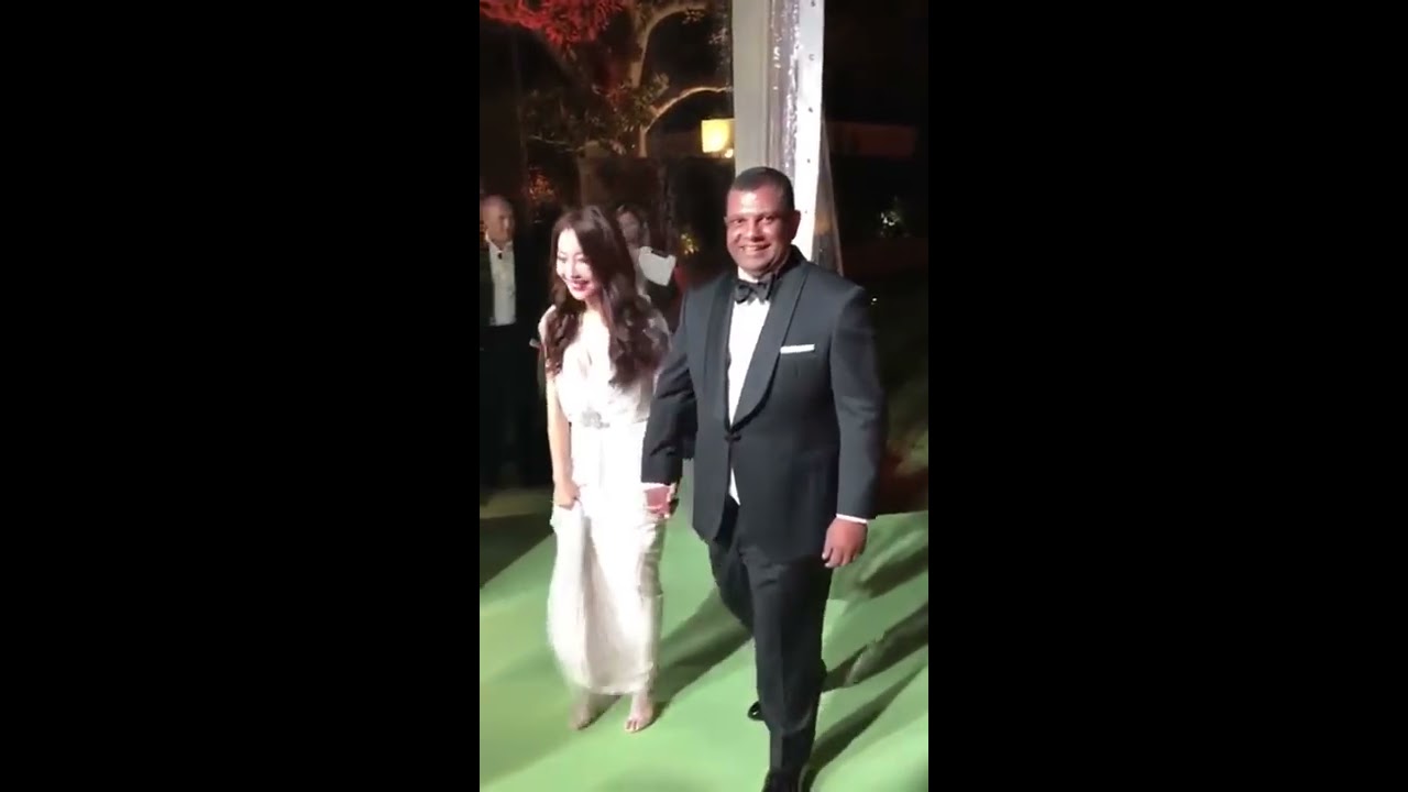 Tony Fernandes & Wife Chloe's Wedding video surfaces ...