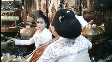 Eka uget-uget ngendang Jaepong||pentas wayang kulit wanitombok||#wayangkulit#ekaugetuget#sragenan