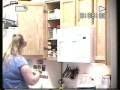 MOUSE ATTACKS HOT MOM