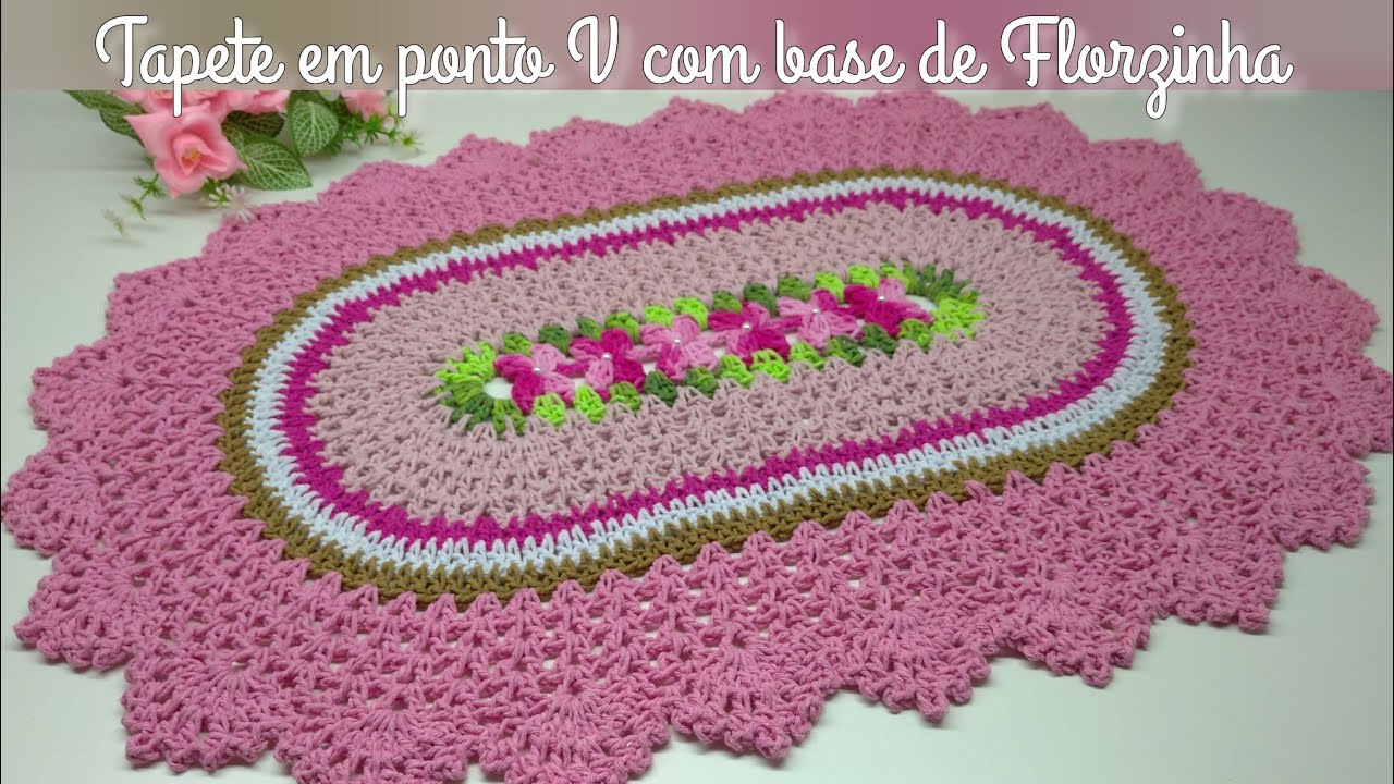 Tapete em ponto V com a base de Florzinha peso 290 gr com 0,71x0,49