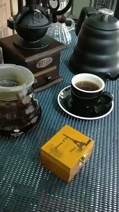 Kotak Musik Klasik Vintage Wooden Music Box