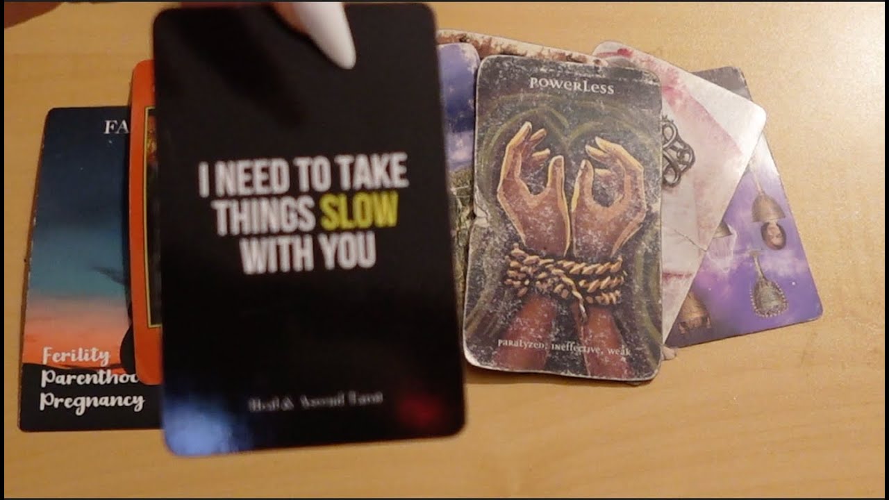 Ты ведешь себя отстраненно, и это заставляет их хотеть тебя еще больше...