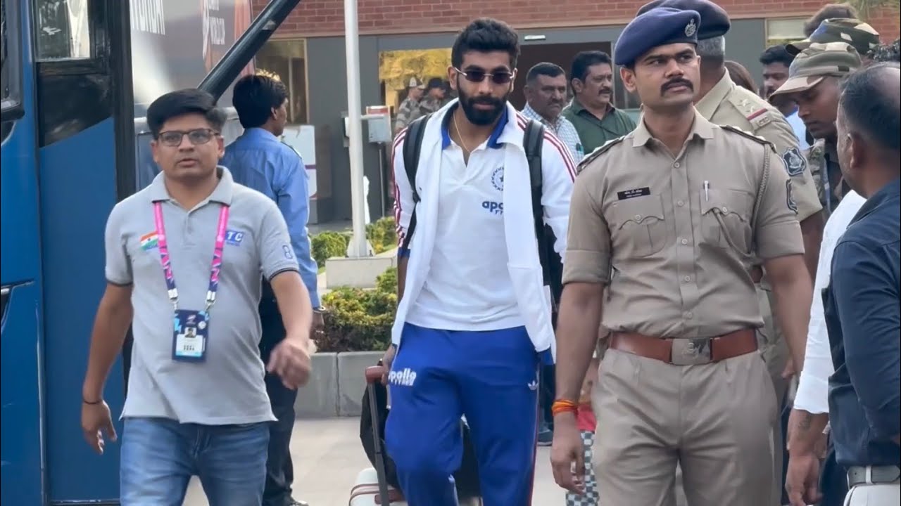 Эксклюзив: Индийская крикетная команда прибыла в Ахмедабад для участия в Чемпионате мира ICC по к...