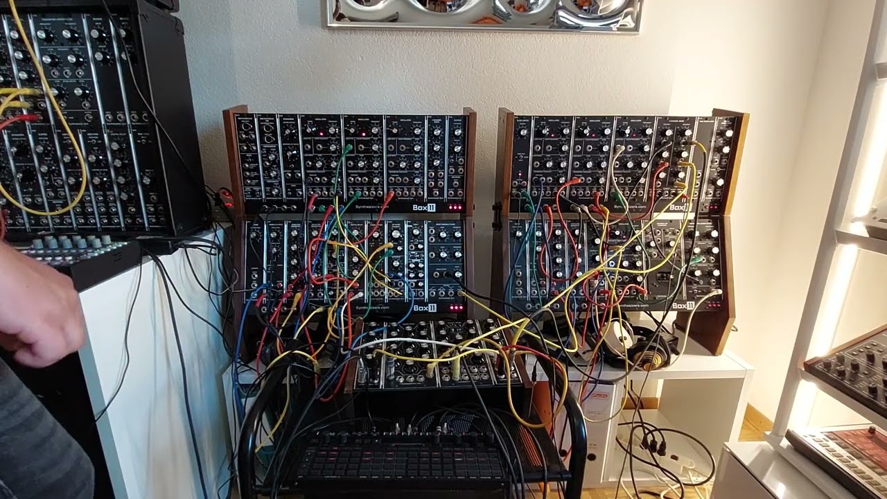 Neon-Spastic (Techno/Jam/Acid/Modular/5U/Dotcom/Corsynth/Korg/Elektron)