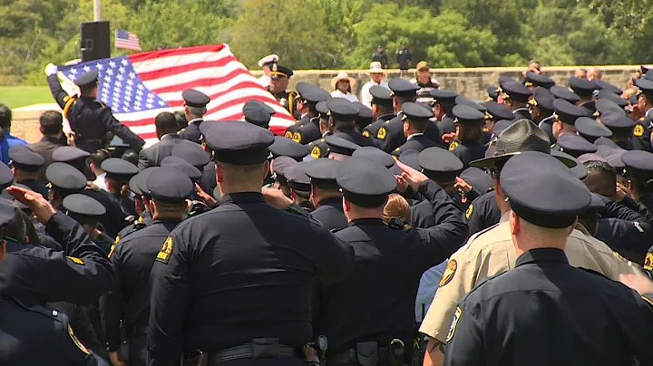 Officer Patrick Zamarripa laid to rest at Dallas-F...