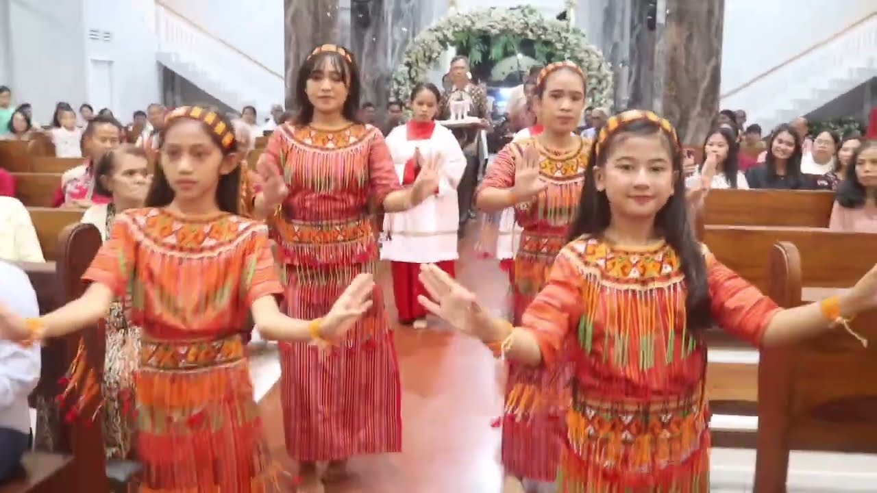 Tari Pa'gellu' Pengantar Persembahan || Pemudi Katolik Anduonohu
