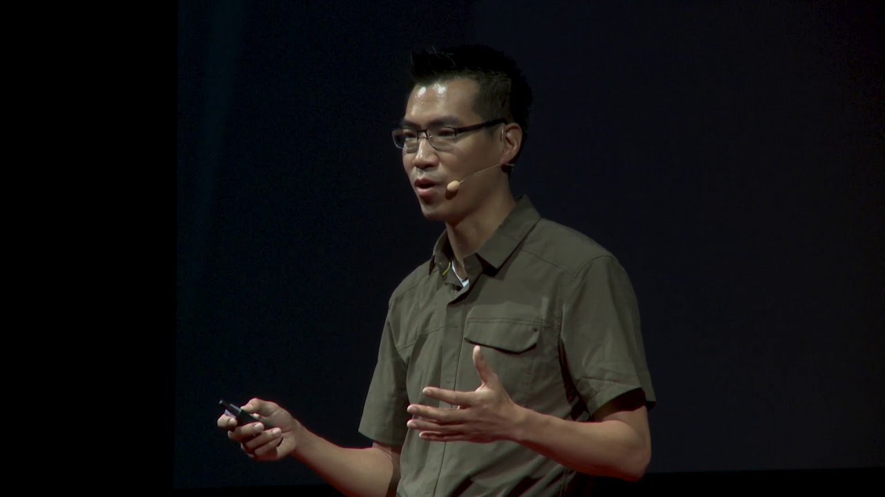 Why you should thank a moth | Akito Kawahara | TEDxUF