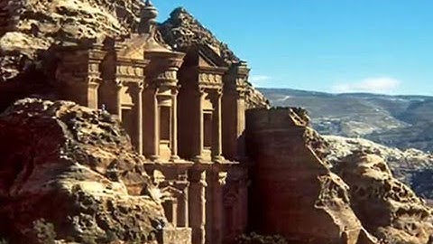 سورة الفجر تلاوة هادئة وخاشعة تهز القلوب للقارئ الشيخ عبد الباسط عبد الصمد