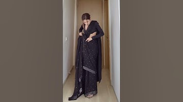 Bollywood retro-style drape ✨ #sareedrape #sareedraping #sareedrapetricks #sareelook