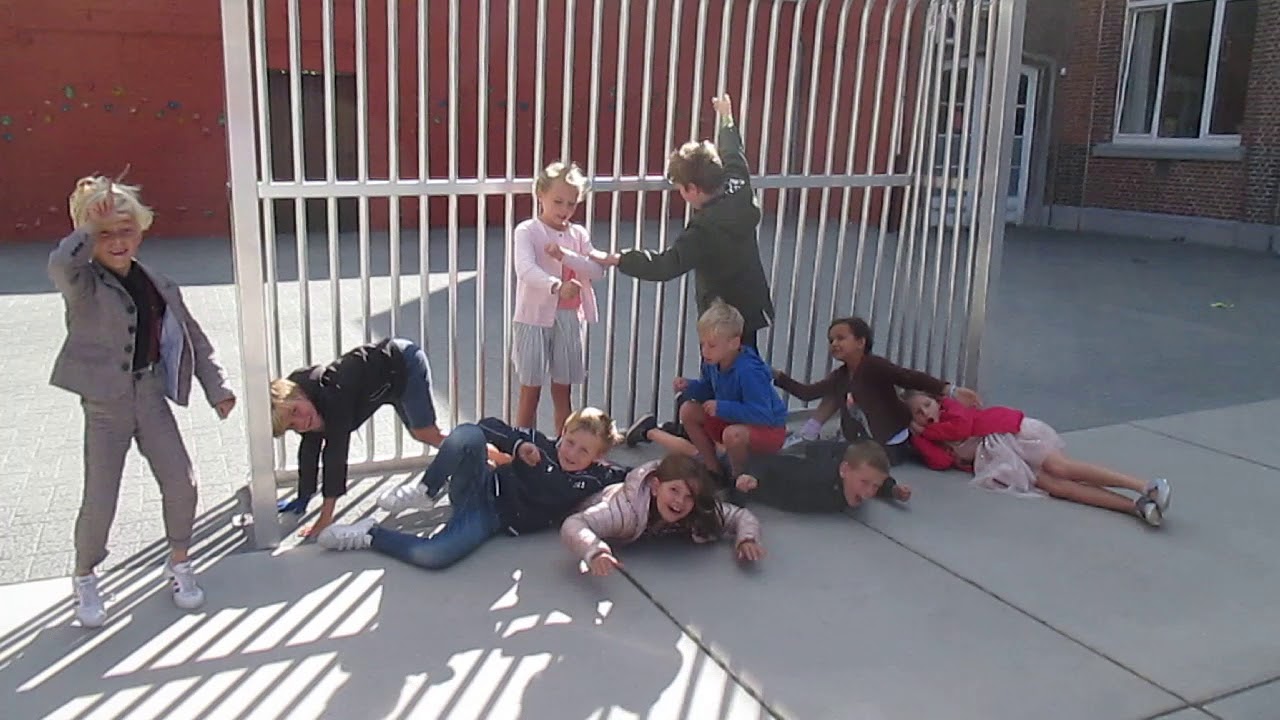 L3C - Als een geoliede machine - YouTube