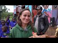 AxM | Así nos dan la bienvenida los niños ugandeses en un centro educativo en Fort Portal