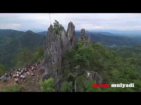 Wisata batu runciang