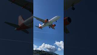 Airbus A320-214 authentic landing at Corfu #planespotting #easyjet #closecall #airbus #flight