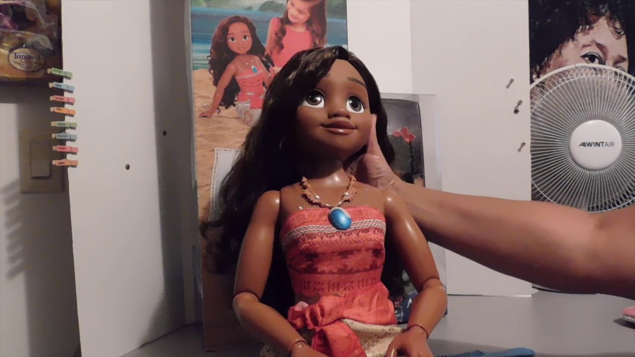 giant moana doll