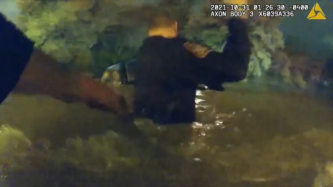 ‘Help me!’ Video shows Indiana police officers jump into river to save ...