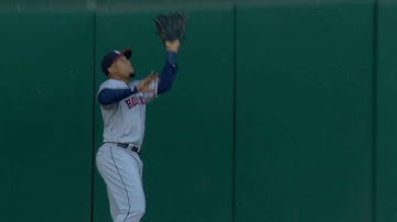 OAK@HOU: Gomez makes a superb catch to end the 2nd