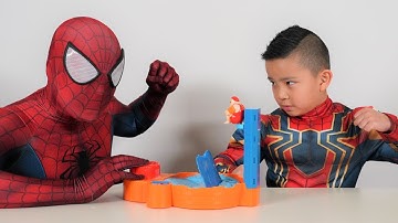 Spider-Man Vs Iron Spider Hot Tub High Dive Fun Game With CKN