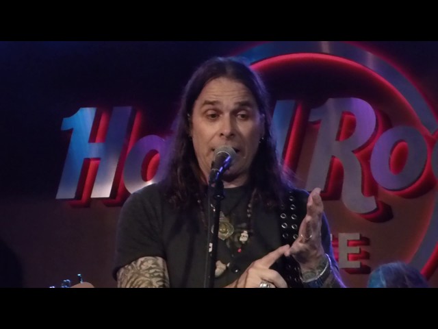 Mike Tramp (eks. White Lion) - Broken Heart @ Hard Rock Cafe Oslo Nov 10 2016 class=