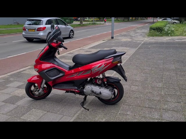 Gilera Runner Sp PRO 180cc - YouTube