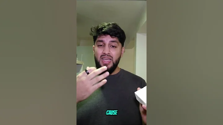 How to Layer Fragrances for Your Signature Scent #perfume #perfumeshorts