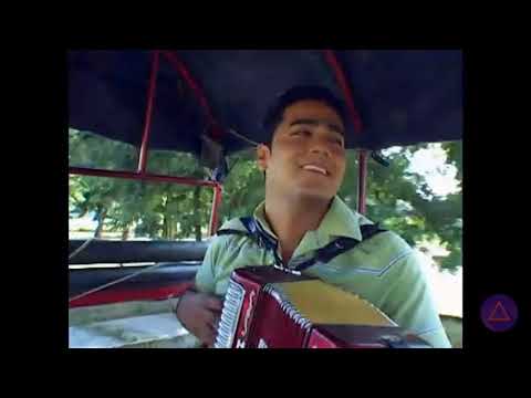 Ver video de Esos Ojos Negros
