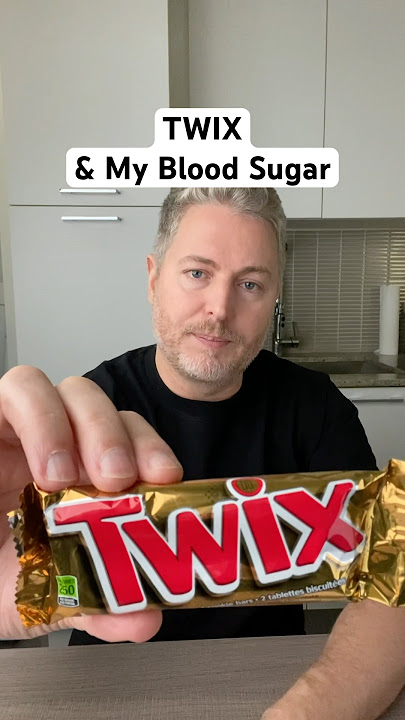 Twix candy bar and my blood sugar. #glucose #bloodsugar #insulinresistant1 #twix￼