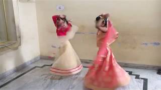 Mhare hiwda mein naache mor (Hum saath saath hein) ..........dance performed by kids..............
