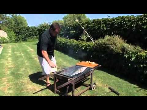 Video: Hoe Om Vis Te Braai