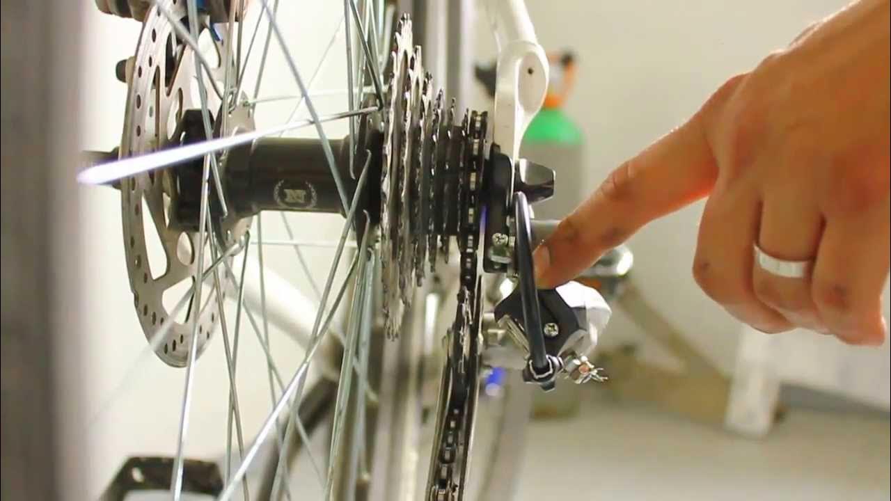 How to adjust your bicycle's rear derailleur and gears cable tension