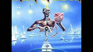 Iron Maiden - The Clairvoyant (With Lyrics)