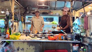 ALL OF THE FOOD Here are DELICIOUS near the Siem Reap Riverside!