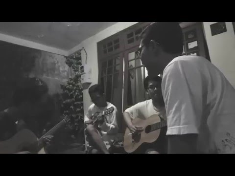 Is - Perempuan Dalam Pelukan || VINDES