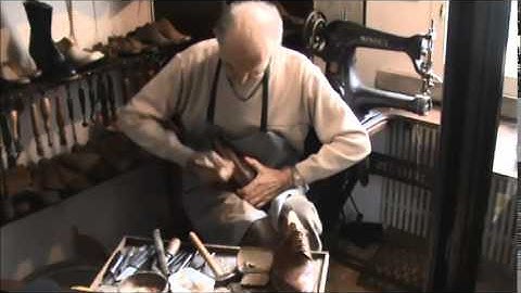 Shoemaker – Heel and edge "rasping" (grinding)