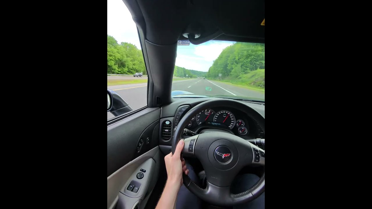 Ray Ban Meta POV C6 Z06 Vs Challenger Hellcat