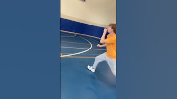 Hooper tries to fight after getting glitched on in gym #glitchshot #basketball #reaction #fight