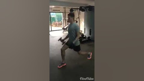 Static lunges with bicep curls