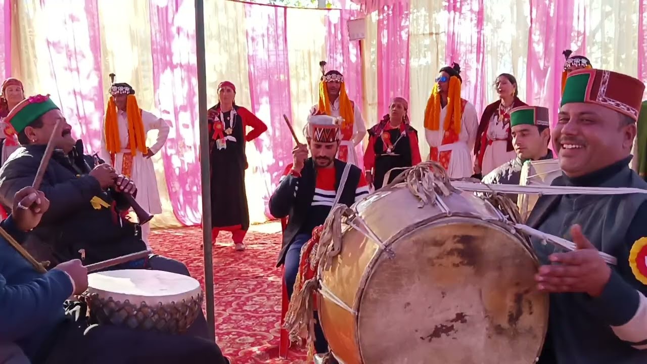 सुन्दर नगर शादी में लोकल नाटी पार्टी शहनाई वादक पुर्ण चंद वदरा