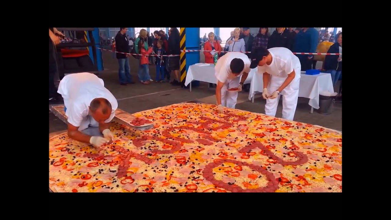 Pizza mega velká YouTube