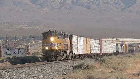 4K: FREIGHT TRAINS OVER TEHACHAPI PASS (JULY 2024)